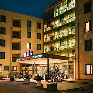 4* מלון Cosmopolitan