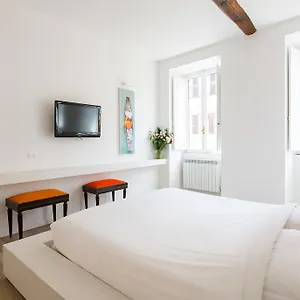 Deluxe Ripetta 41 , Roma İtalya